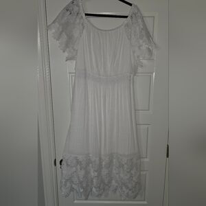 NWOT Stunning, White, On Or Off Shoulder Dress, Size XL